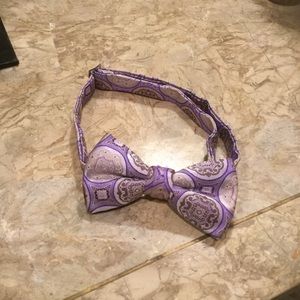 purple satin bow tie EUC